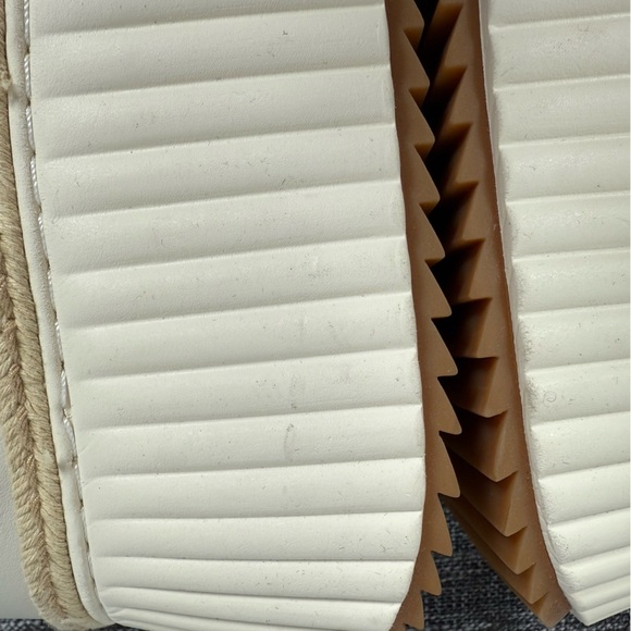 Dolce Vita Dandi Platform Sneakers, Size 8.5, Never Worn Outside! - Picture 10 of 16